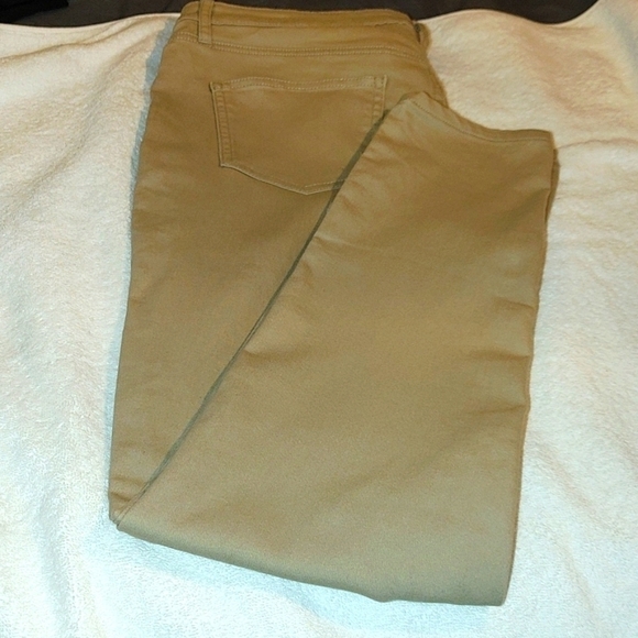 NWOT Faded Glory Straight leg Button/Zip Tan Pant Size 14 - Picture 1 of 10